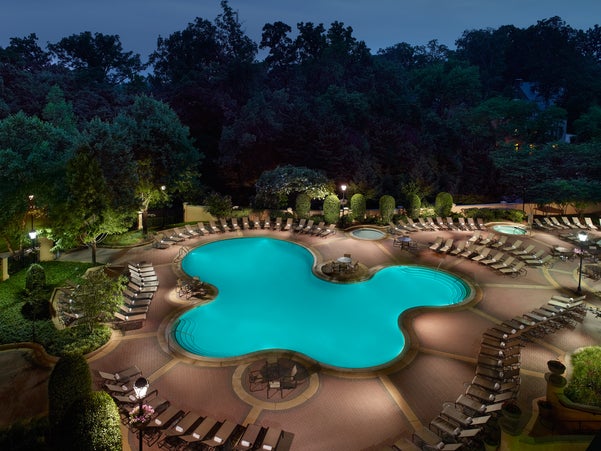 12 of the best hotel pools in the USA