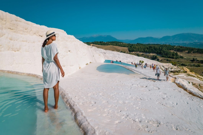 TURKEY'S TOURISM EXPECTS RECORD REVENUES AND MORE VISITORS IN 2025