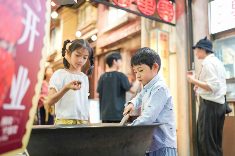 SHANGHAI TOURISM FESTIVAL IS OVER WITH 97 MILLION TOURISTS AND UNPRECEDENTED SPENDING