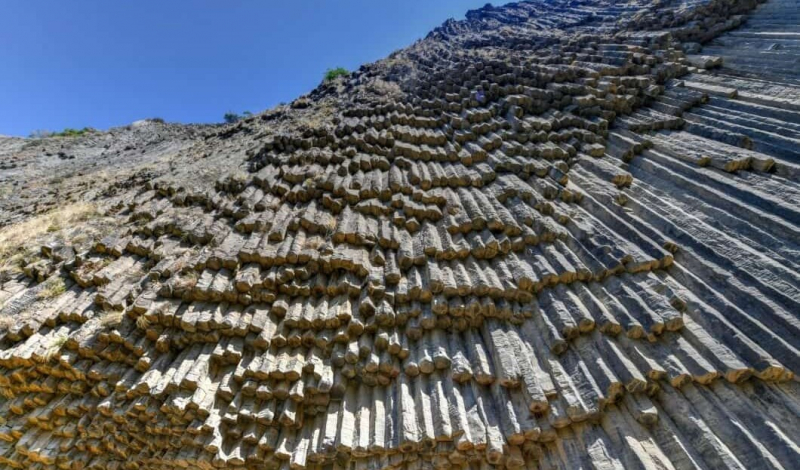 TOP 5 ANCIENT MONASTERIES IN ARMENIA