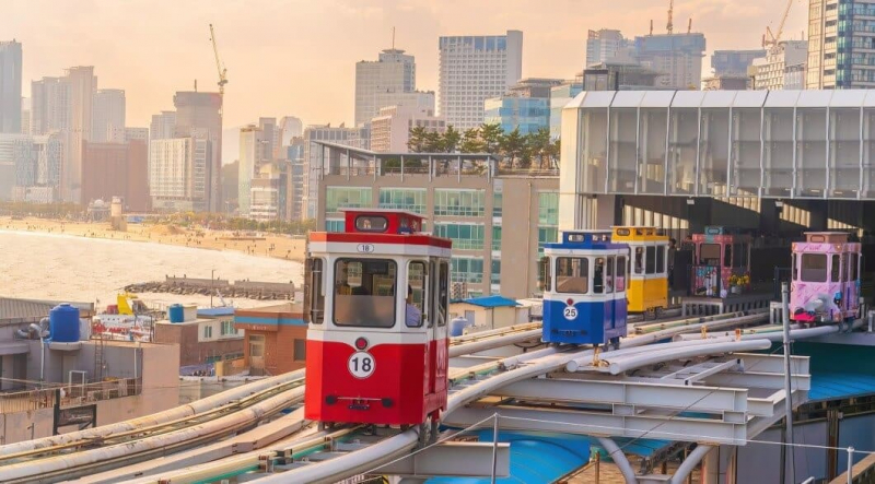 CHINA AND SOUTH KOREA'S MUTUAL VISA-FREE POLICY FUEL TOURISM SURGE